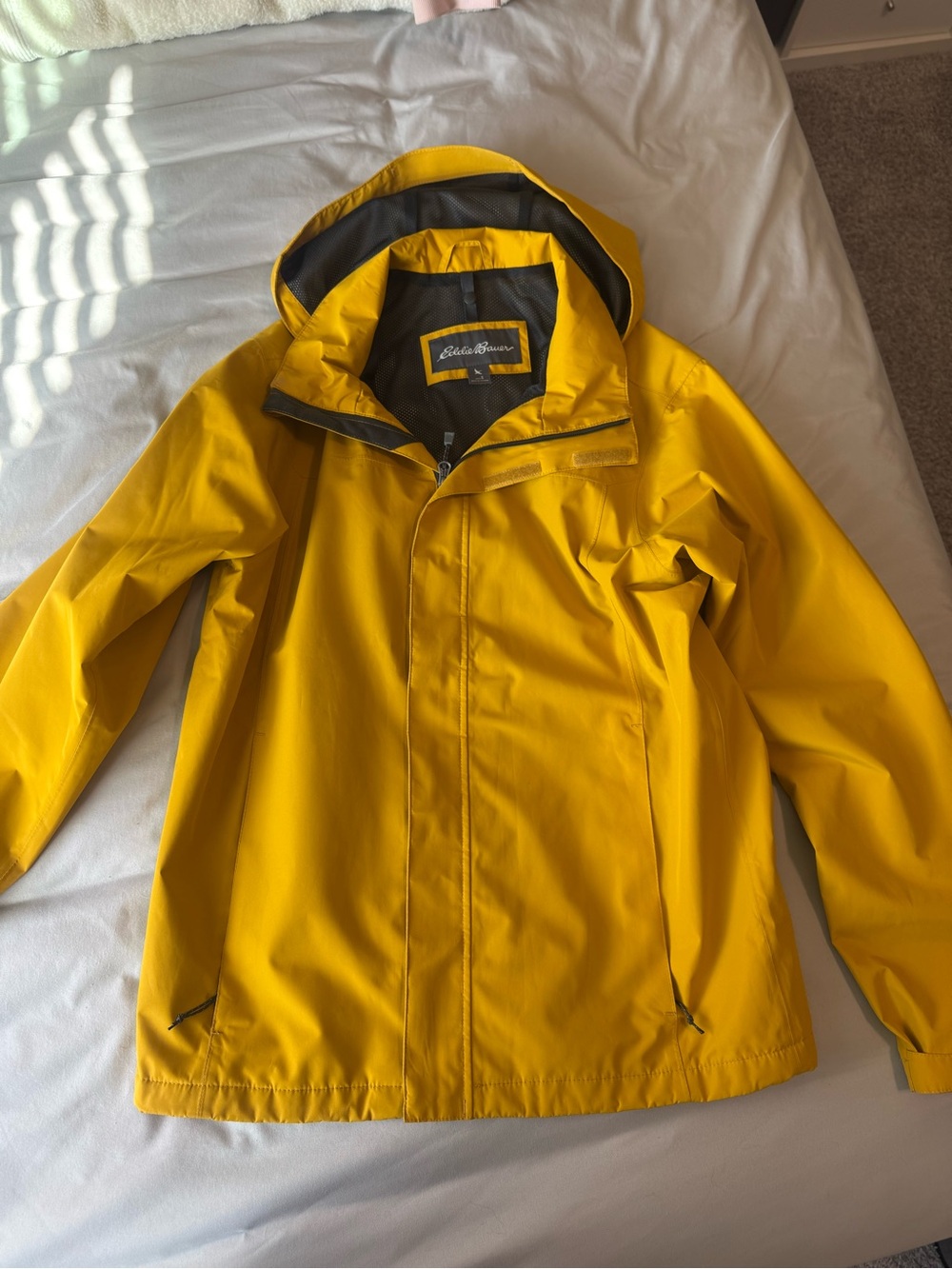 Eddie Bauer Mens Small Yellow Waterproof Hooded Jacket
